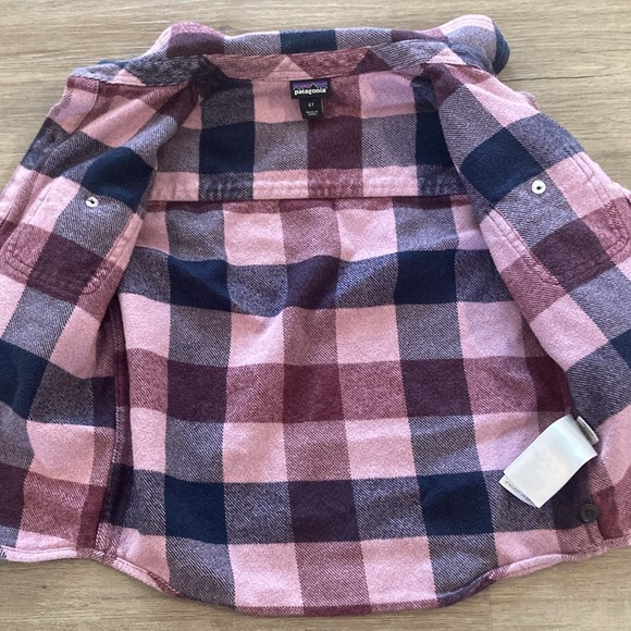Patagonia 4T Unisex Purple Plaid Fjord Button Down Collared Flannel Long Sleeve - Picture 4 of 5